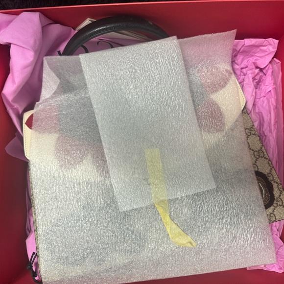 100% authentic Gucci handbag - Picture 5 of 16